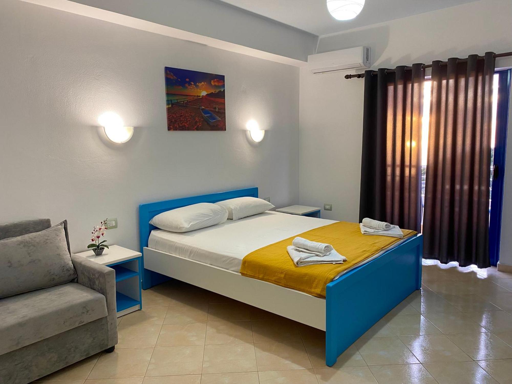 Itaka Hotel Lukove Bagian luar foto