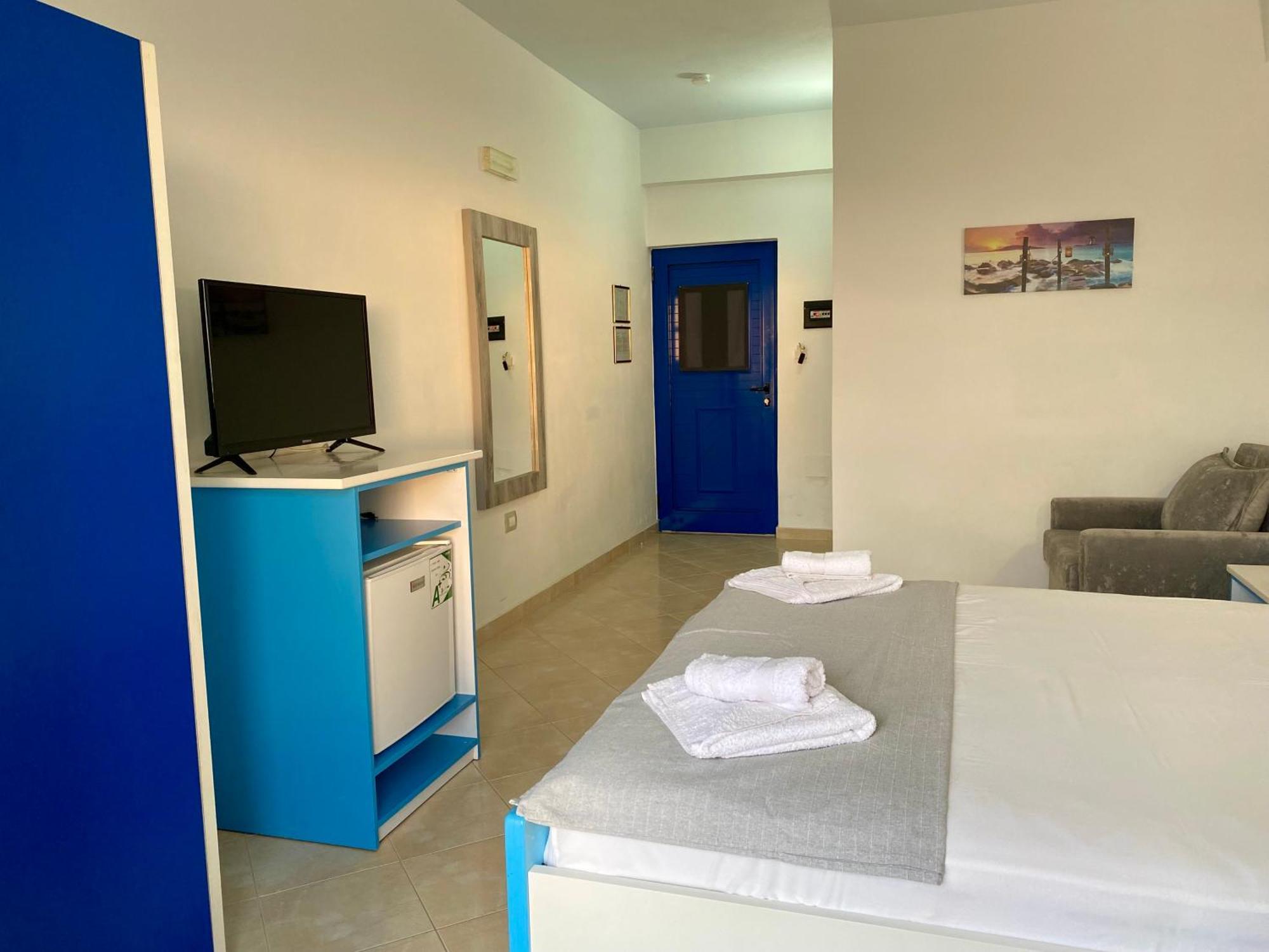 Itaka Hotel Lukove Bagian luar foto