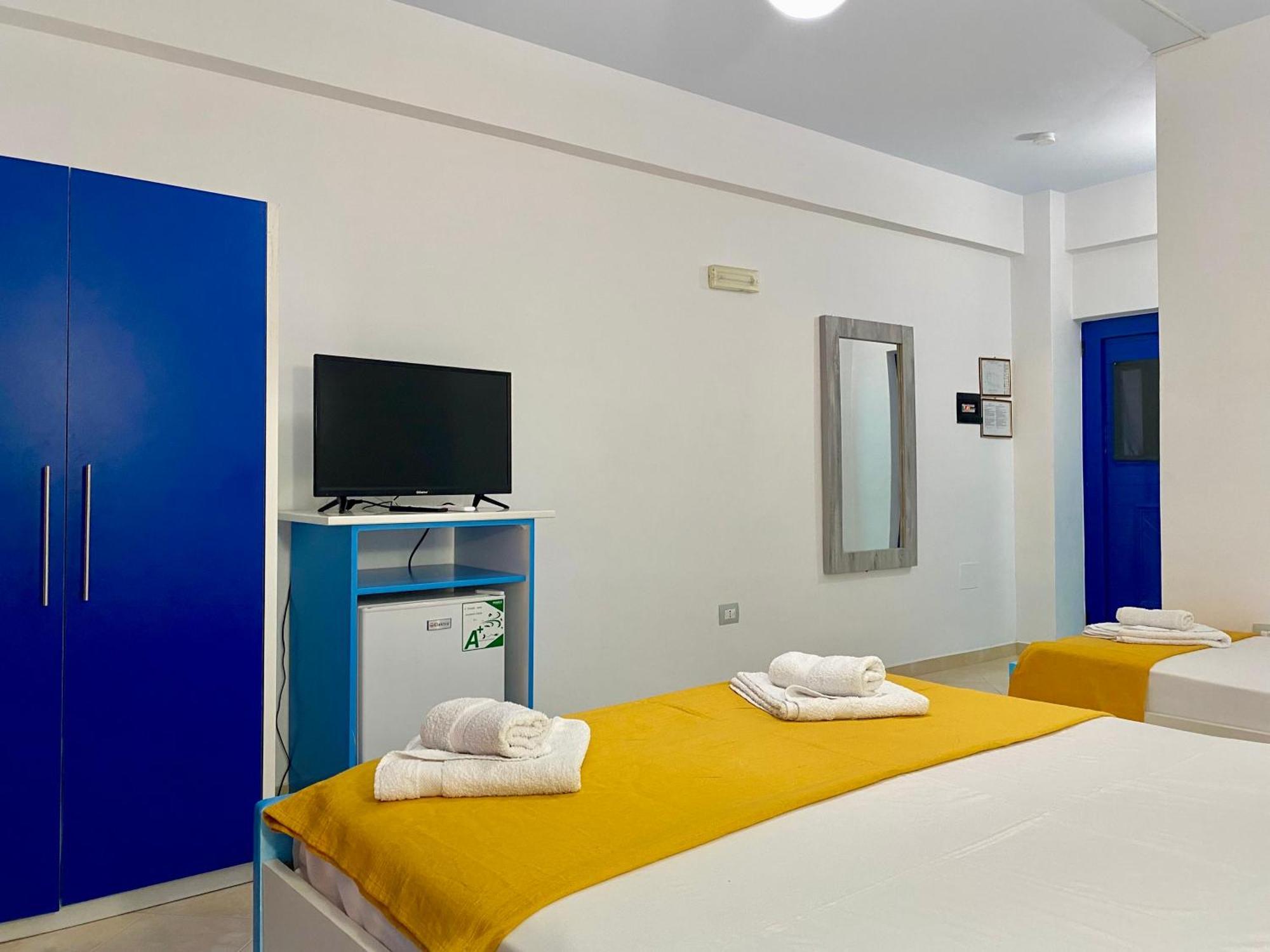 Itaka Hotel Lukove Bagian luar foto