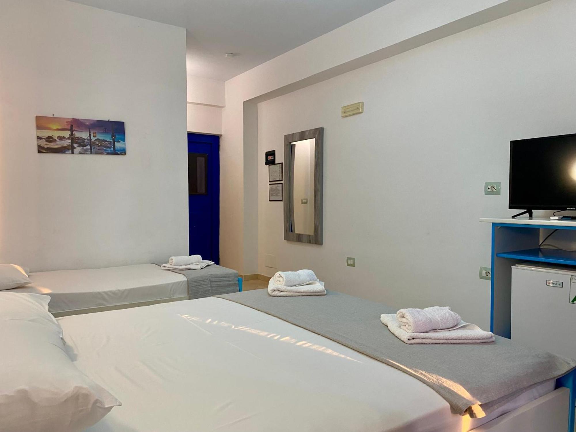 Itaka Hotel Lukove Bagian luar foto