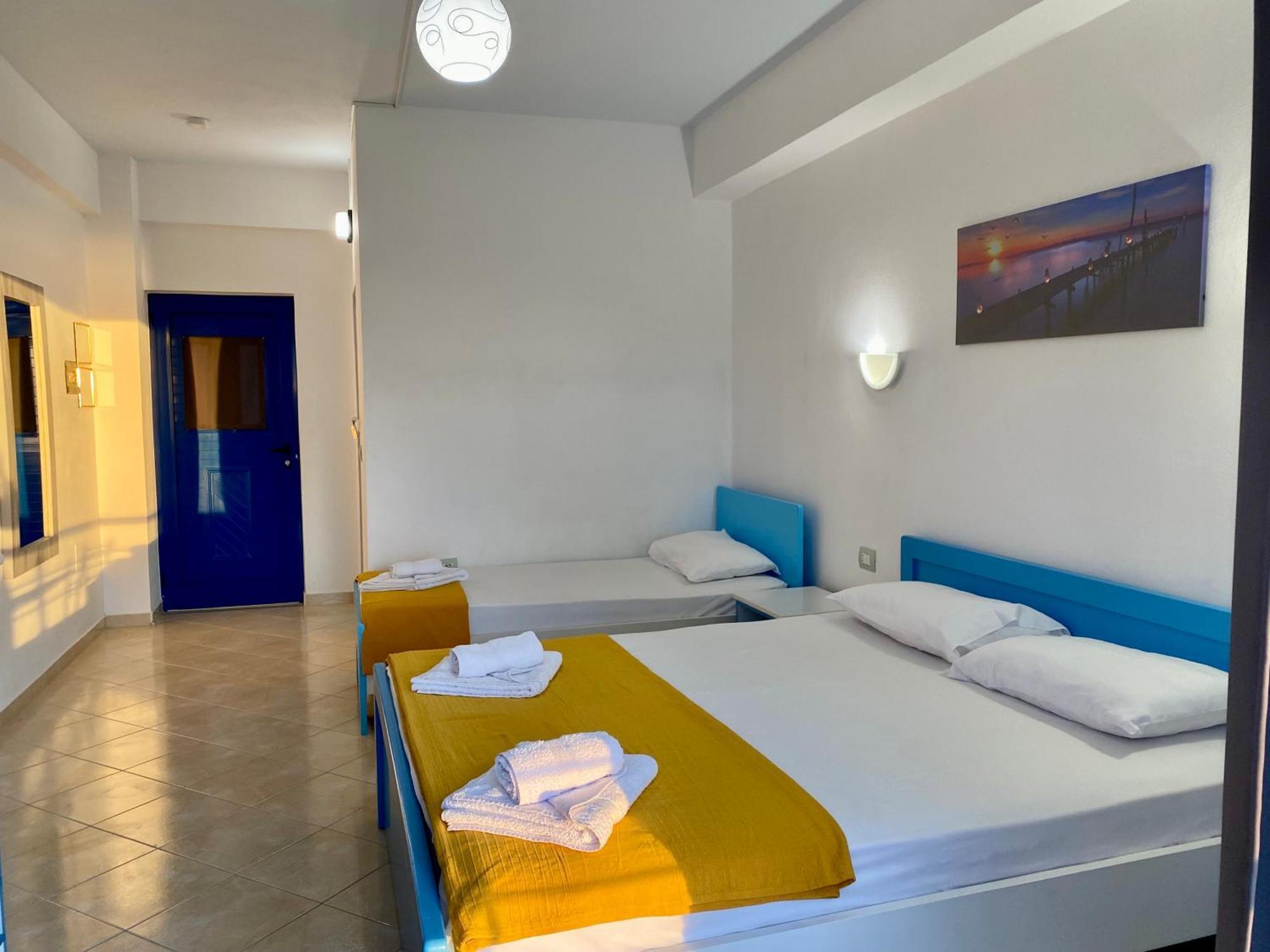 Itaka Hotel Lukove Bagian luar foto